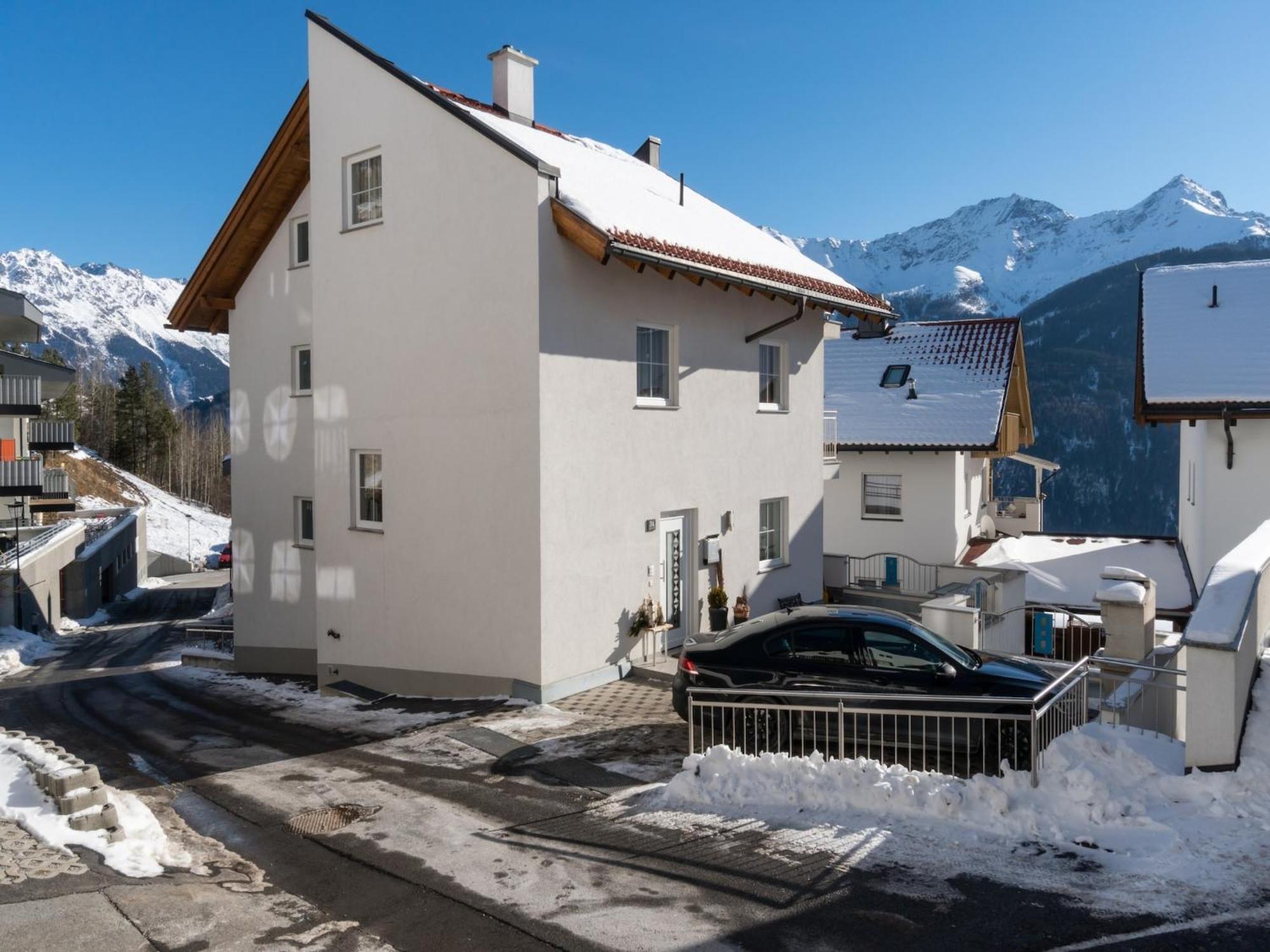 Modern Apartment In Fiss At Ski Bus Stop Exterior foto